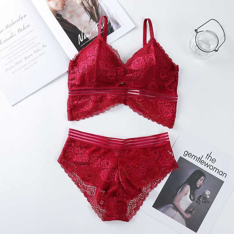 Os peitos grandes atam veem completamente os sutiãs 65KG Bralette confortável para o grande busto