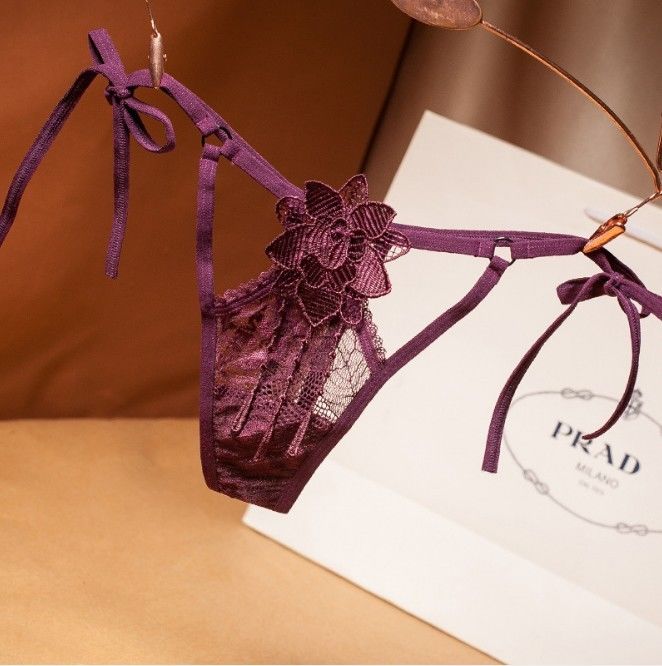 Gancho G - a cuecas &quot;sexy&quot; da mulher do bordado da cuecas do roupa interior das senhoras da corda