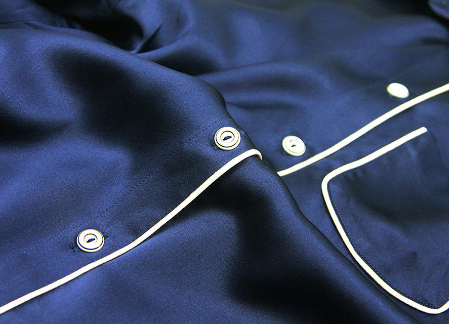 Das senhoras de seda da roupa de noite dos Pyjamas das mulheres respiráveis comprimento de seda do Nightwear 70cm