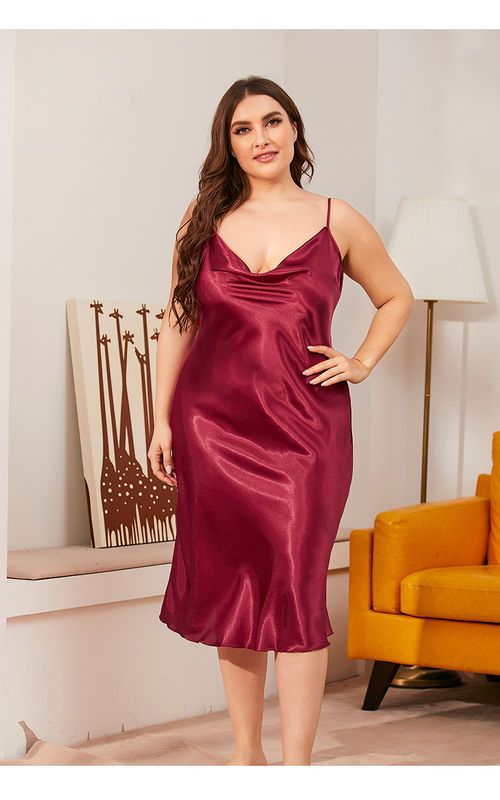 O cetim fez malha o vestido sem mangas de nylon da noite dos pijamas de seda &quot;sexy&quot; da roupa de noite